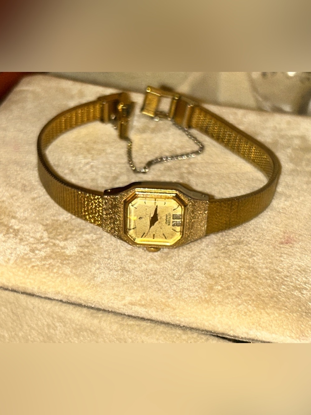 Vintage Citizen Gold Ladies Watch Hexagon Face Chained Bracelet Watch